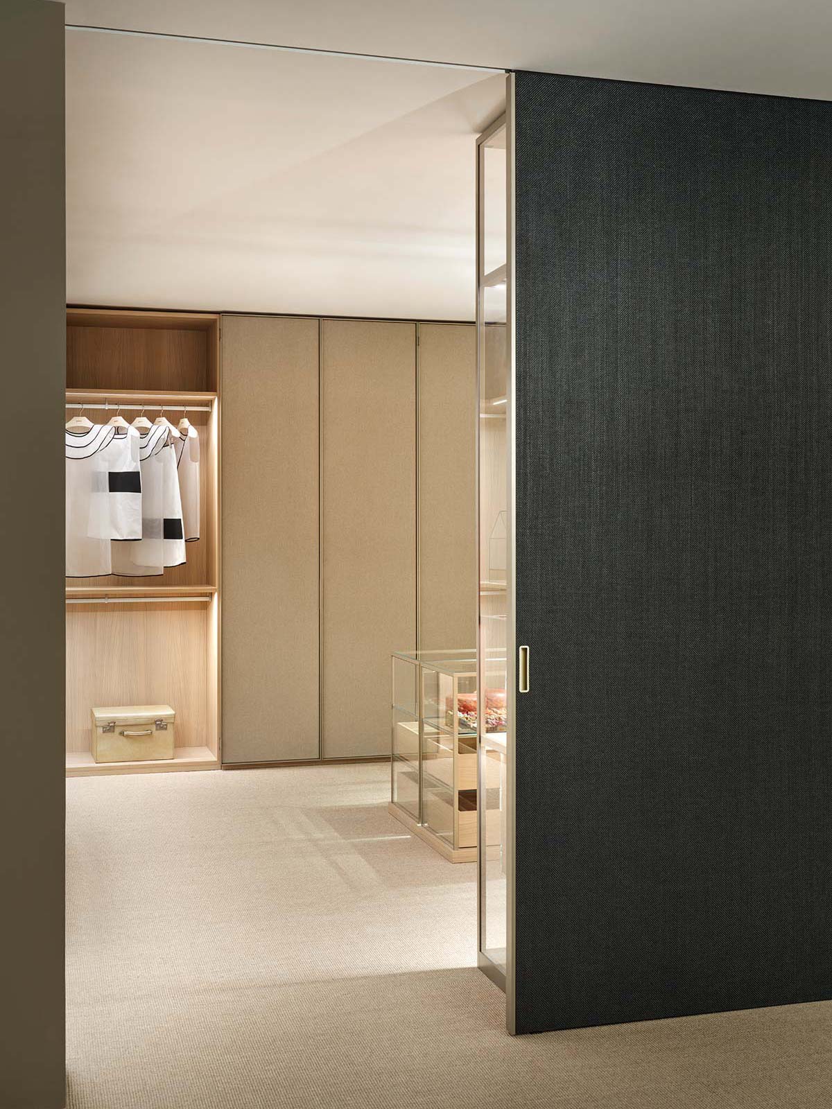 Glide by Porro, design Piero Lissoni & Iaco Design Studio 02
