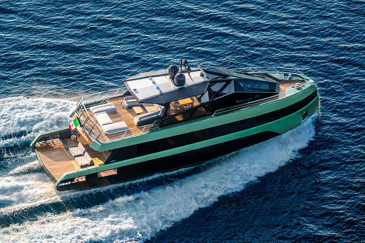 wallywhy150 by Wally - Photo © Gilles Martin Raget 02