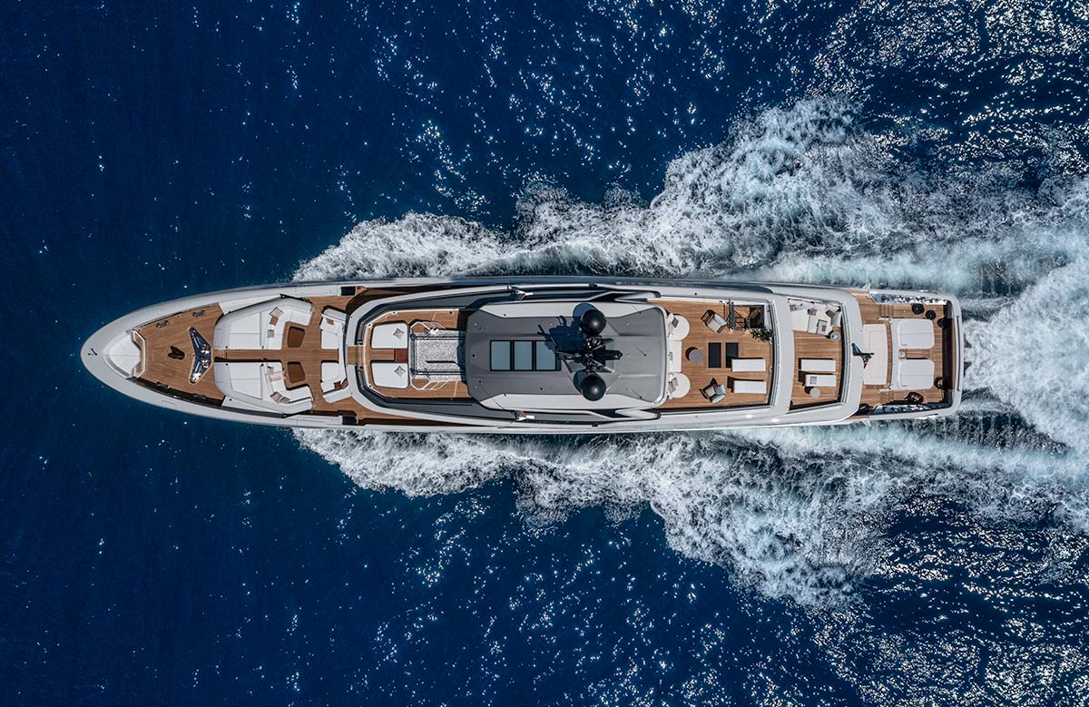 T52 by Baglietto - Photo © Maurizio Paradisi 03