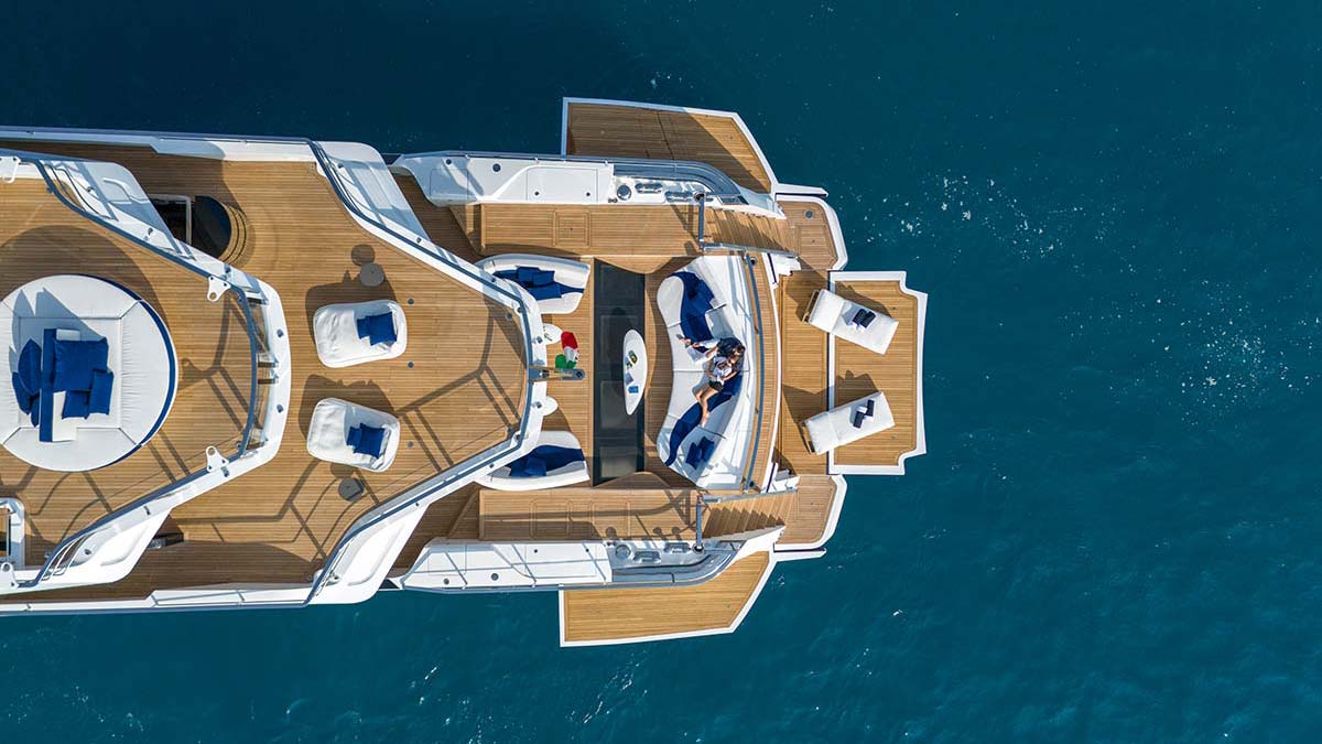 Mangusta Oceano 50 by Overmarine 03