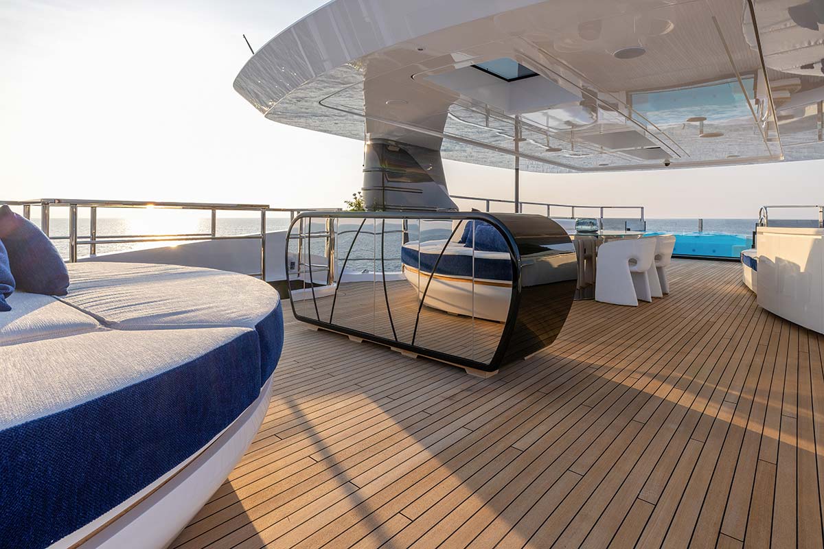 Mangusta Oceano 50 by Overmarine 09