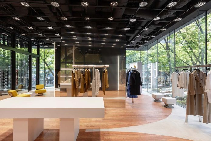 Флагманский магазин Max Mara, Омотэсандо, Аояма, Токио