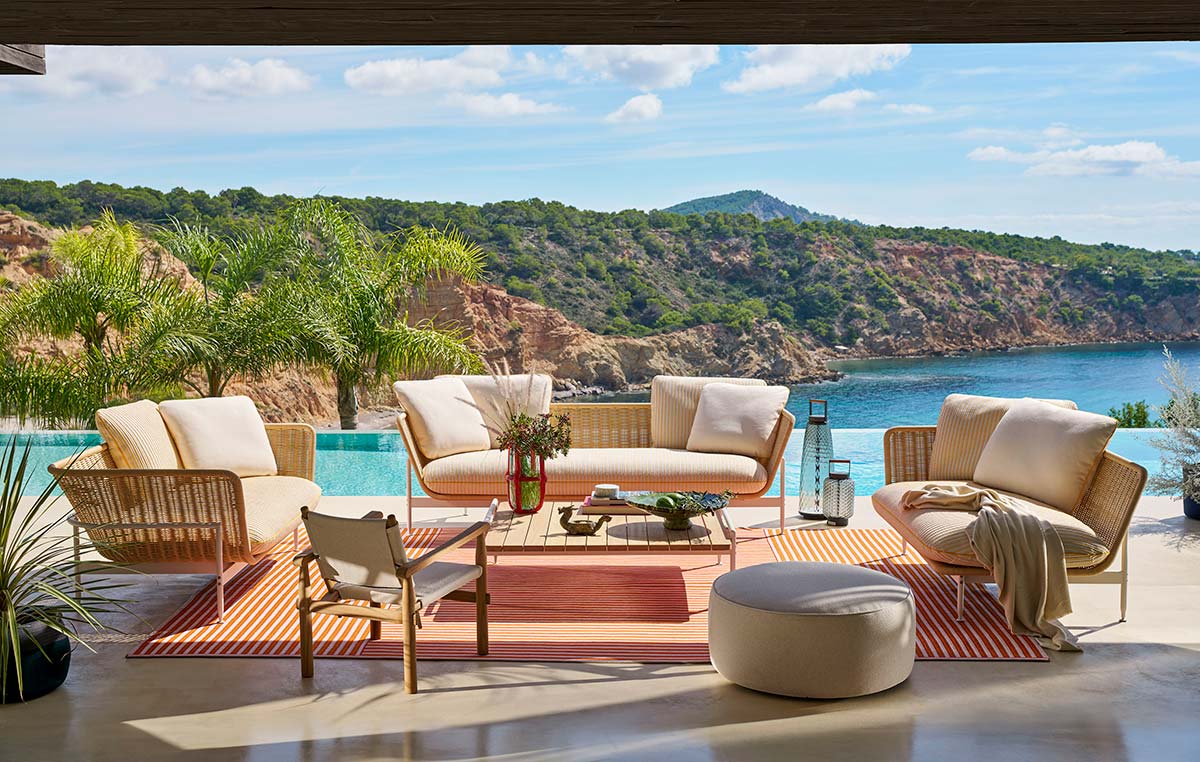 1_CASSINA_Esosoft-Outdoor_Antonio-Citterio_ph_Francesco-Dolfo