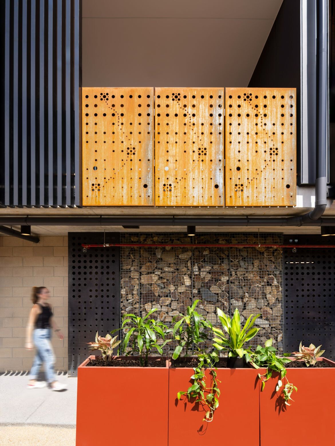 ClarkeHopkinsClarke Architects - AHV Dandenong