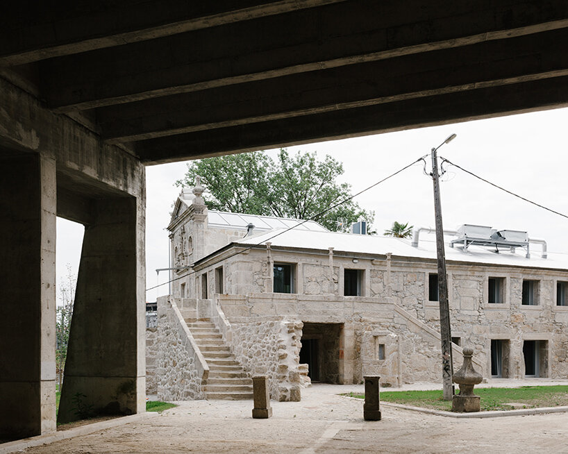 историческая португальская усадьба «Кинта до Митра», отреставрированная архитектором Брандао Коста
