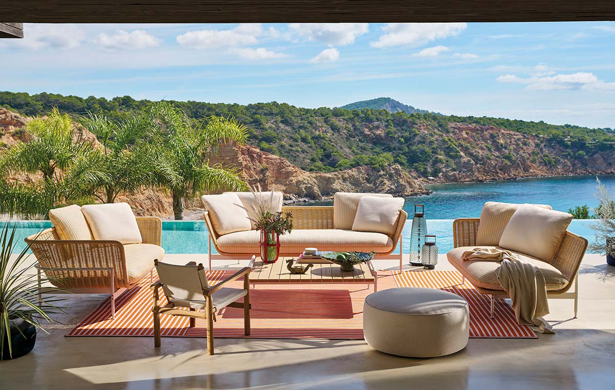 Esosoft Outdoor от Cassina, дизайн Антонио Читтерио - Фото © Francesco Dolfo