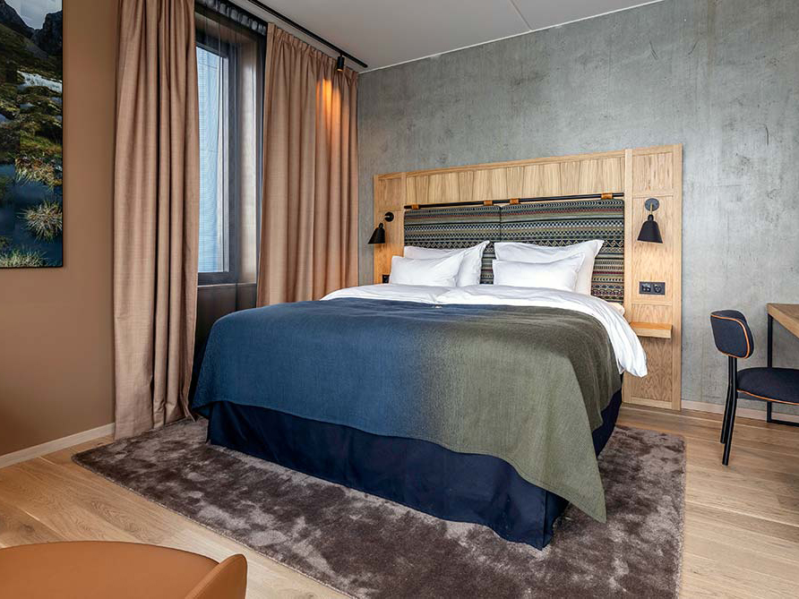 00 superior-bedrom-quality-hotel-richard-with