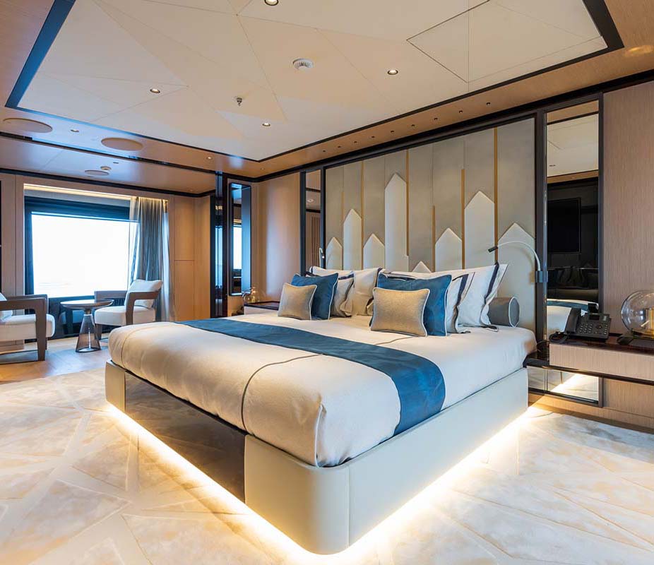 00 Motor Yacht GREY Tankoa 54 copia