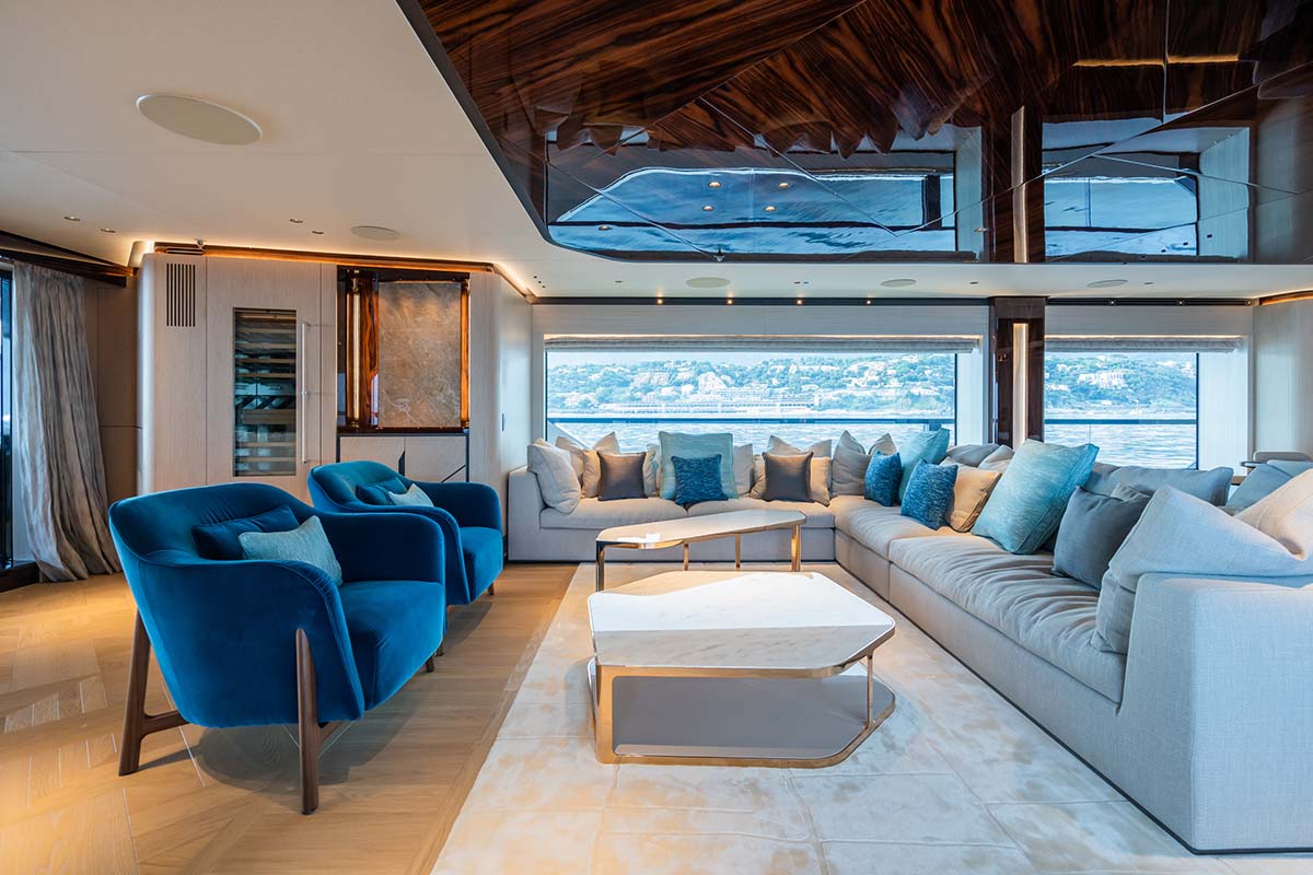 Motor Yacht GREY Tankoa 64