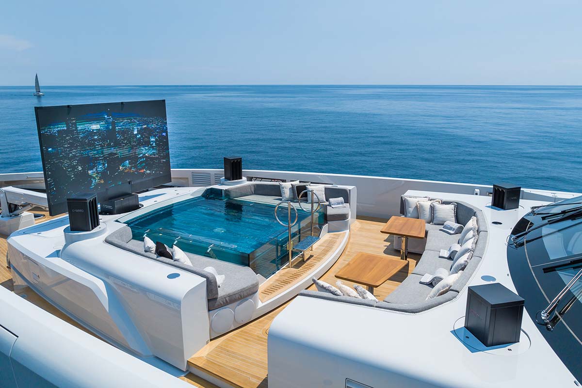 Motor Yacht GREY Tankoa 13