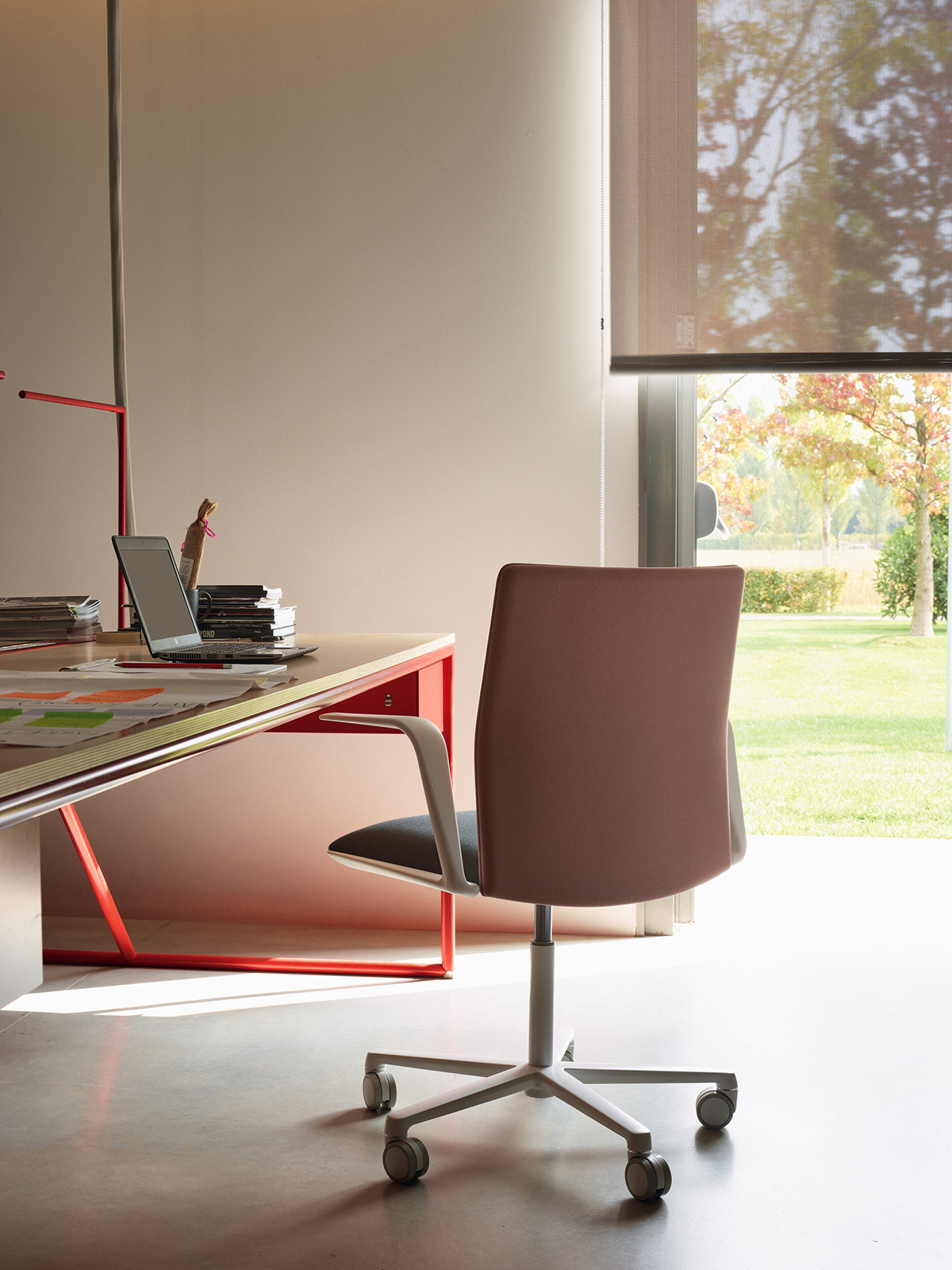 Kinesit by Arper, design Lievore Altherr Molina 02