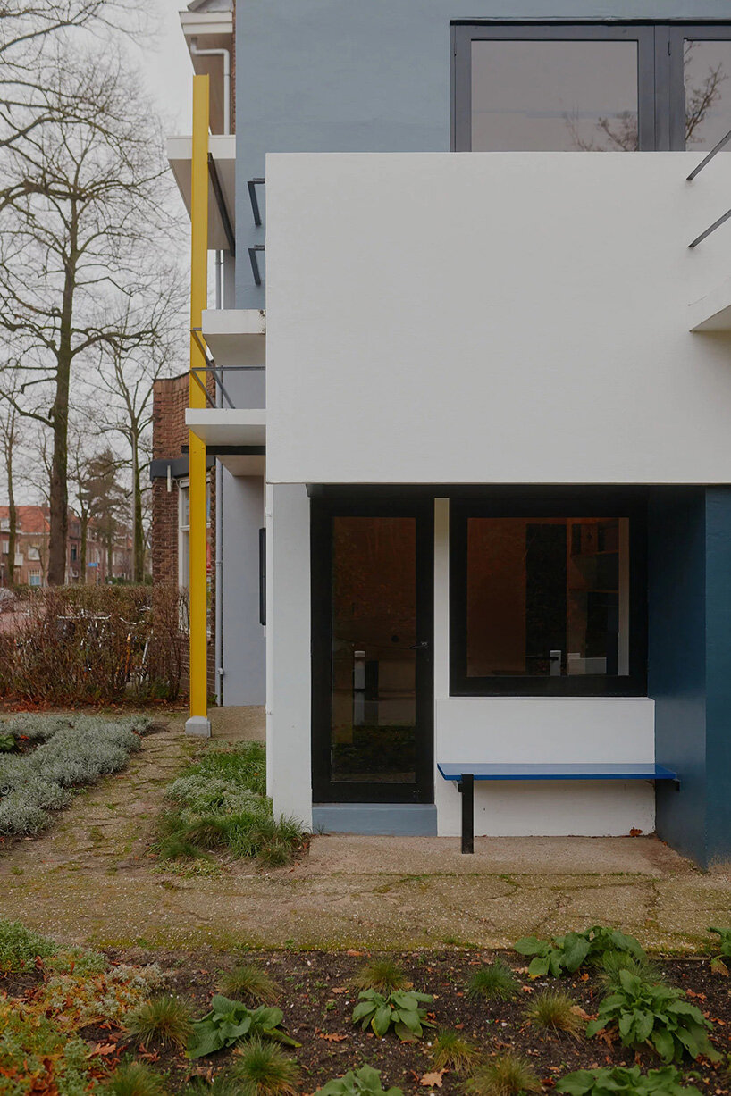 Шаг в икону De Stijl, хотя изображения Дэвида Альтрата в доме Rietveld Schröder