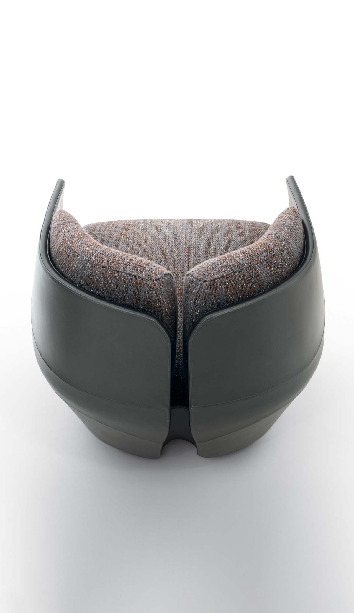 Giorgetti-Maserati-Edition---Teti-by-Giorgetti