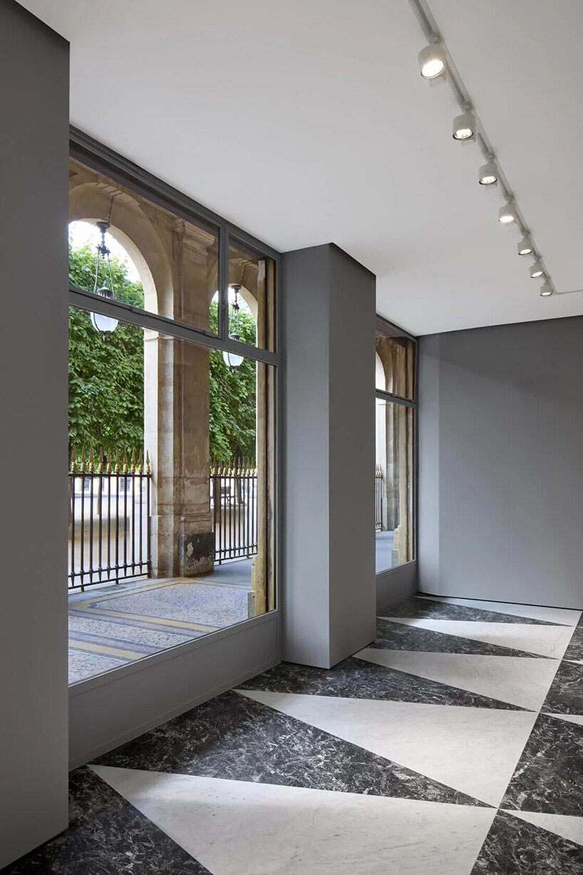 Acne Studios запускает постоянную галерею под аркадами парижского Palais Royal