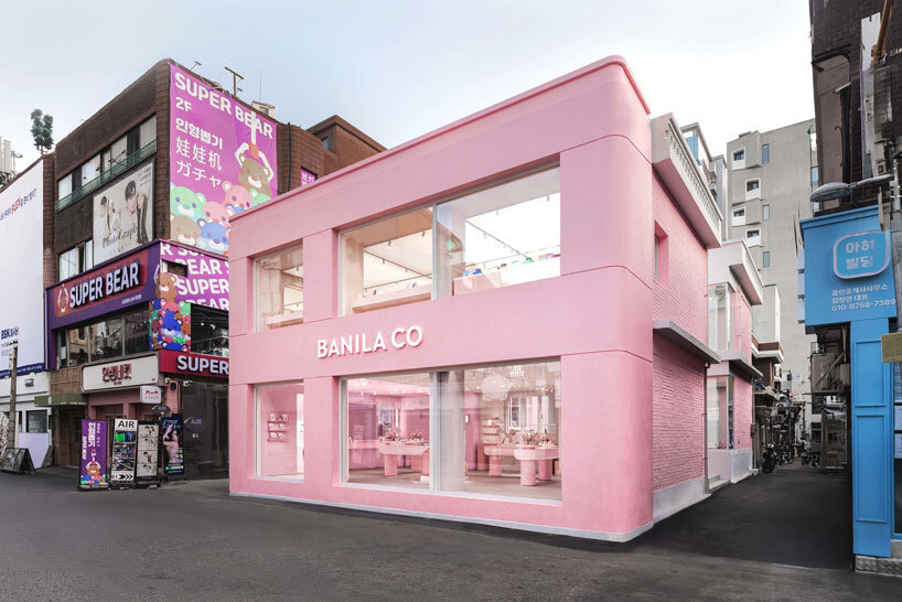 Ультразово-розовый флагманский магазин K-Beauty Contrast городской текстуры в Сеуле