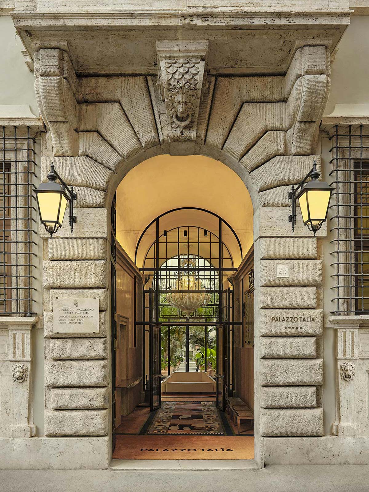 Palazzo-Talìa_Main_entrance