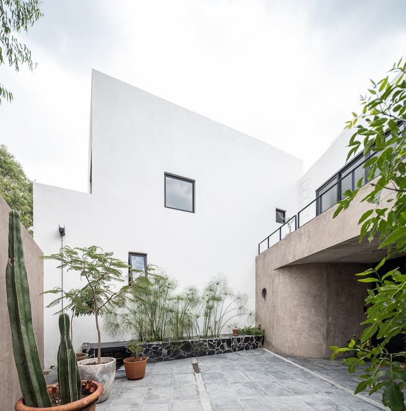 Пористость и укрытие Casa Galvez переосмысливает народ 8