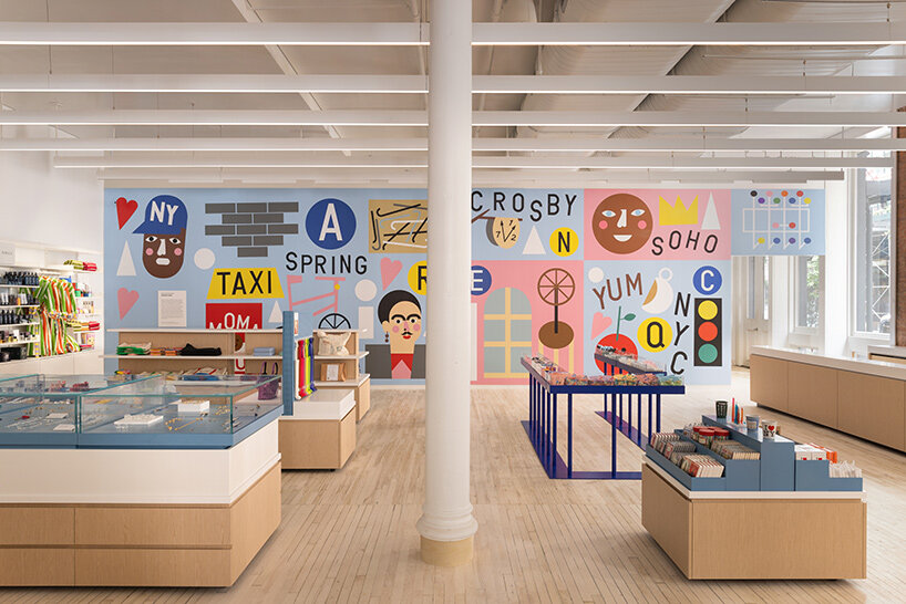 Moma Design Store Reportation празднует беспорядок в Нью-Йорке 19-го века