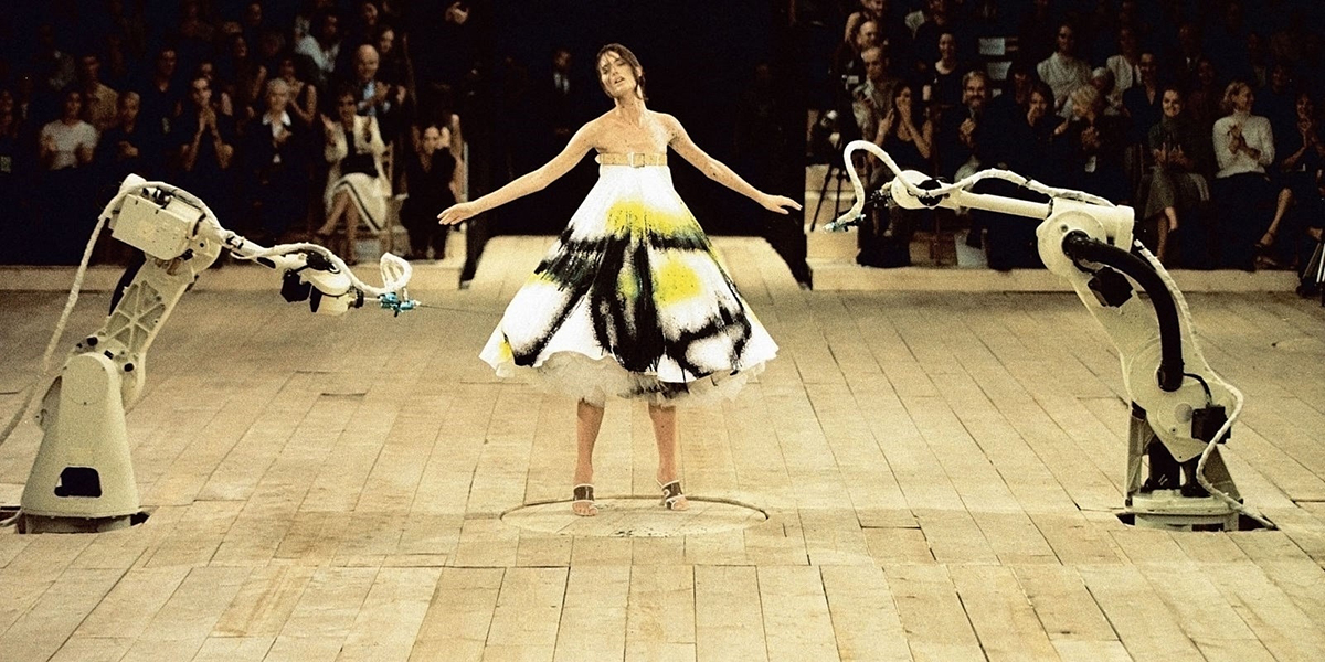 Александр МакКуин, Ready-to-Wear S:S 1999, «№ 13», фото © Robert Fairer
