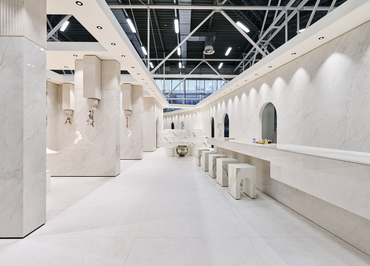 Волшебное путешествие, Cersaie 2025 © Iris Ceramica Group
