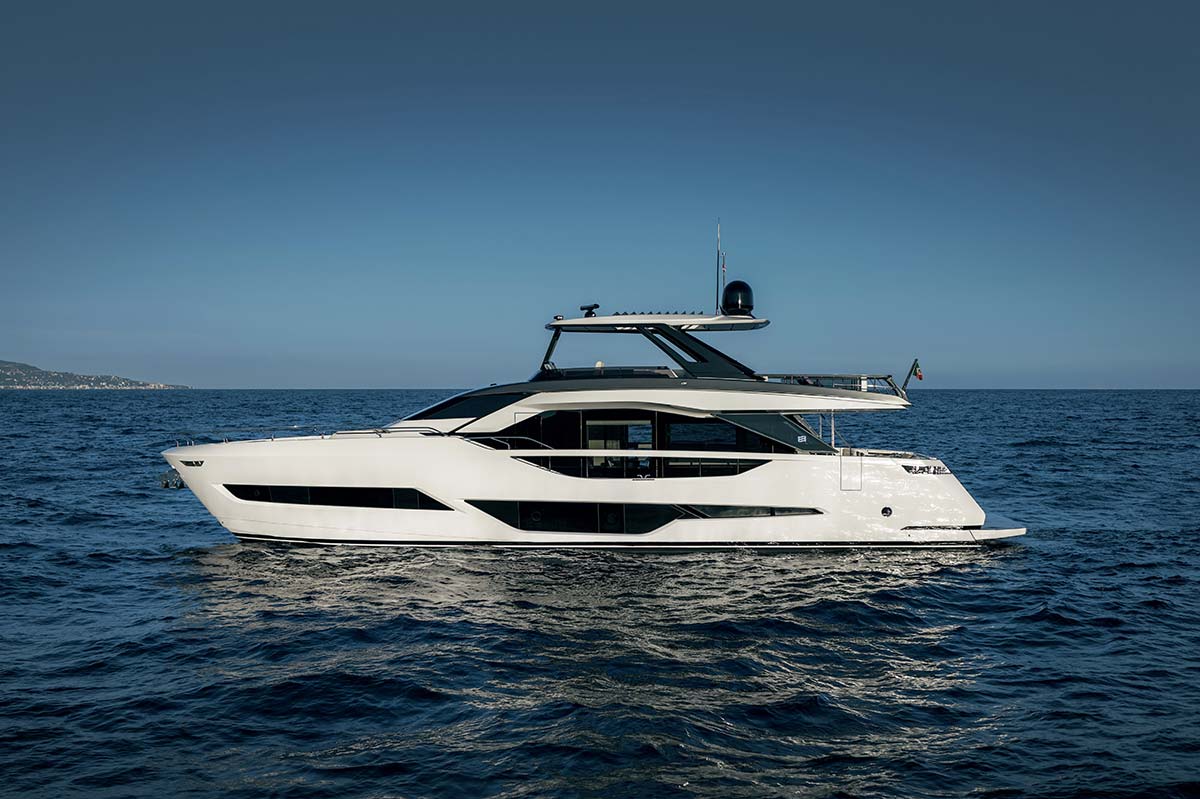 Яхты Ferretti 800 от Ferretti Group