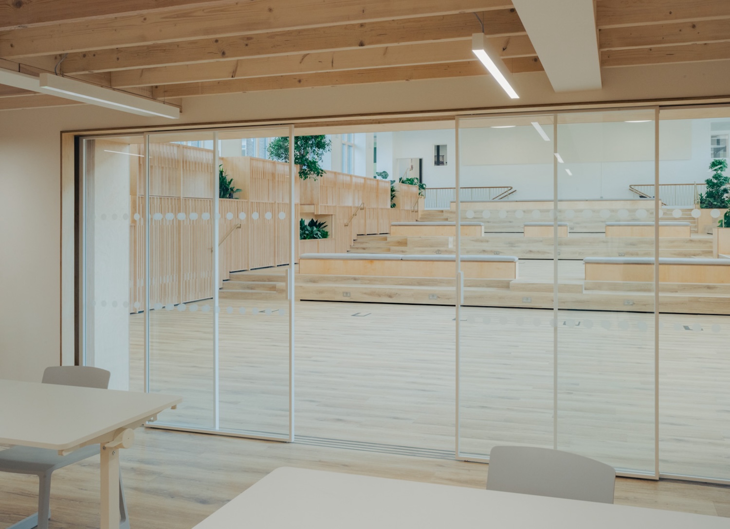Бассейн колледжа Уолтем-Форест от Studio DERA - фото © Лоренцо Зандри
