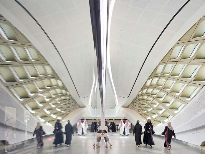 Станция метро King Abdullah Financial District, Эр-Рияд - Фото © Hufton+Crow