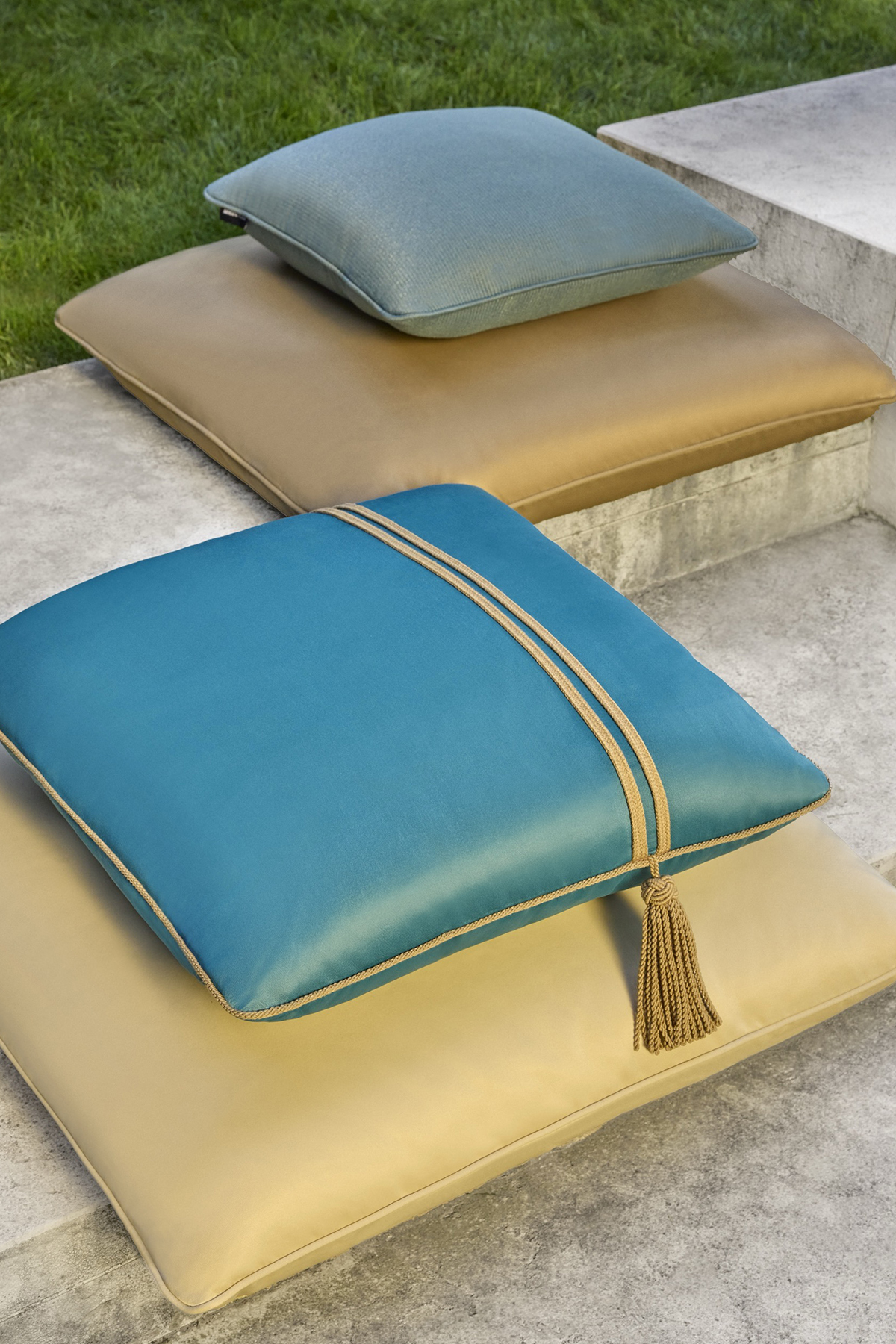 Outdoor collection by Armani Casa 04