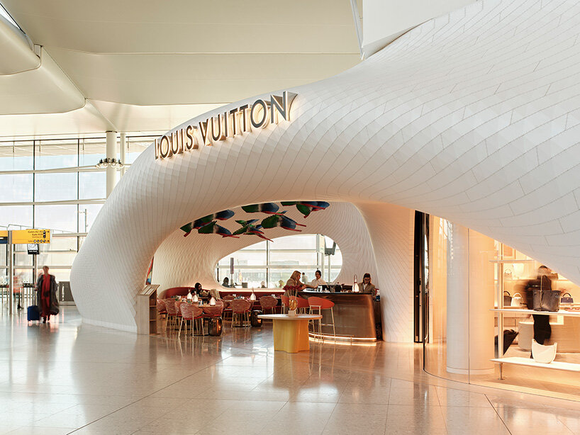 Марк Форнес / THEVERYMANY построили кафе и магазин Louis Vuitton в стиле фюзеляжа в Хитроу