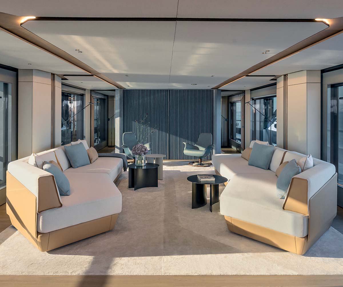 Grande Trideck by Azimut - Photo © courtesy of Azimut 5