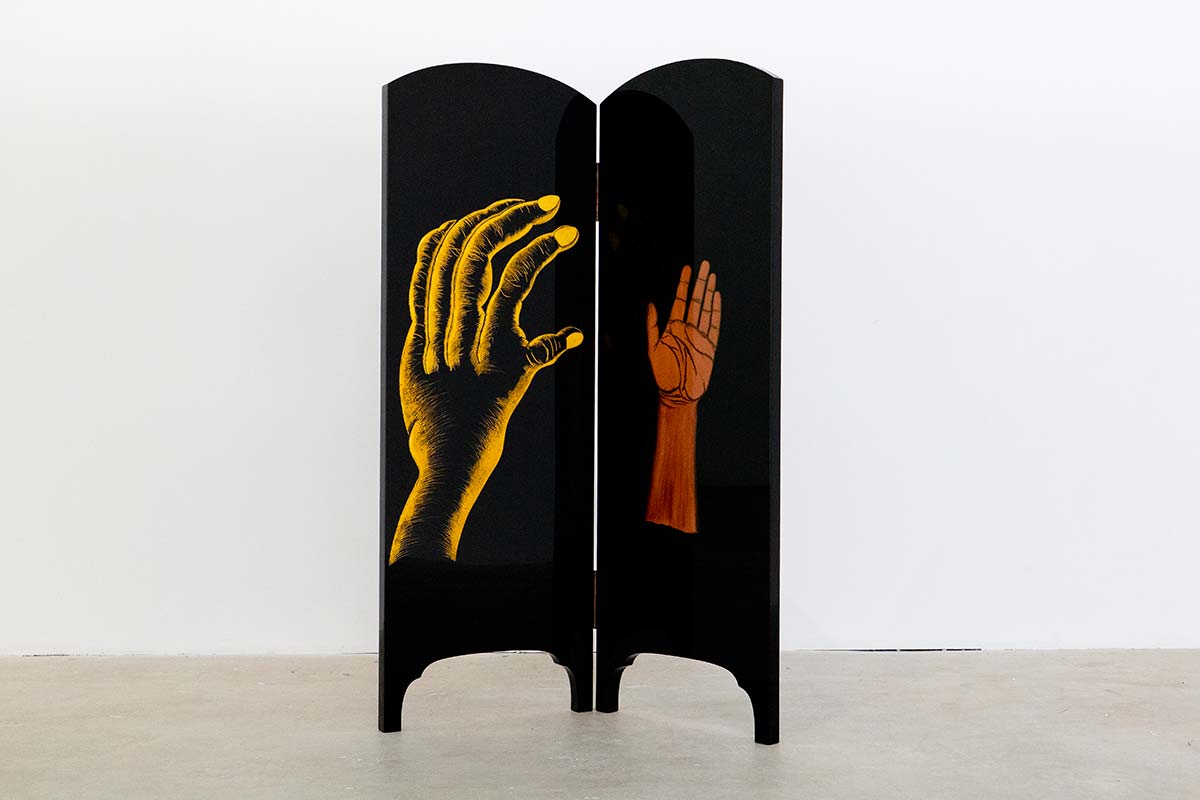 Обаке, «Рукопожатие», 2014 г. - Фото © Leslie Fernandez