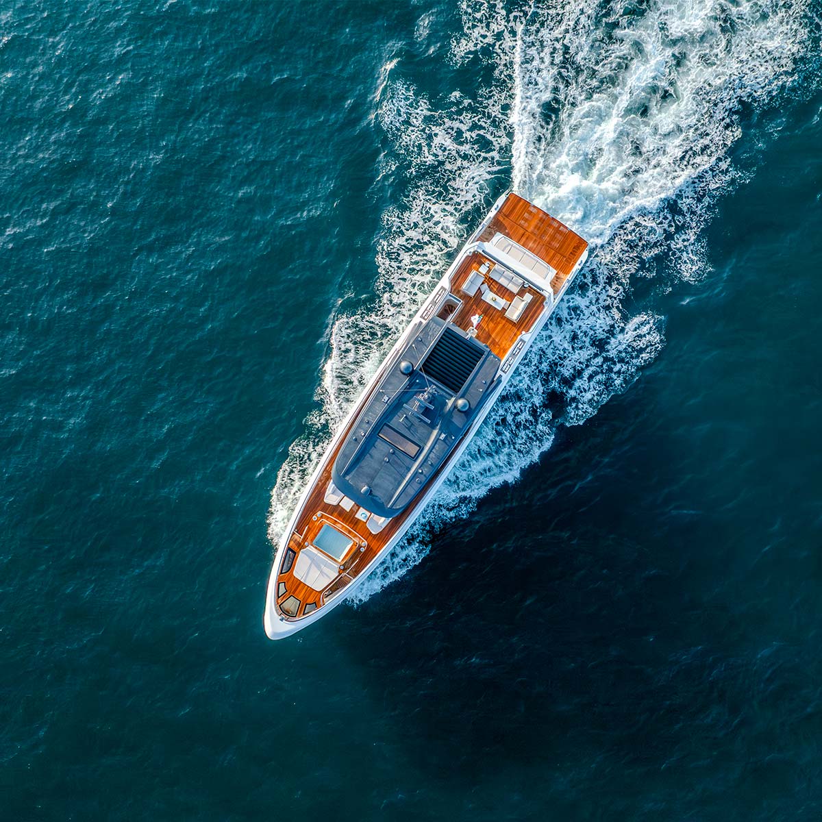 Терраса Majesty 100 от Gulf Craft — фото © любезно предоставлено Gulf Craft Терраса Majesty 100 от Gulf Craft — фото © любезно предоставлено Gulf Craft
